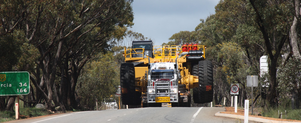 Heavy Haulage Earthmoving Equipment